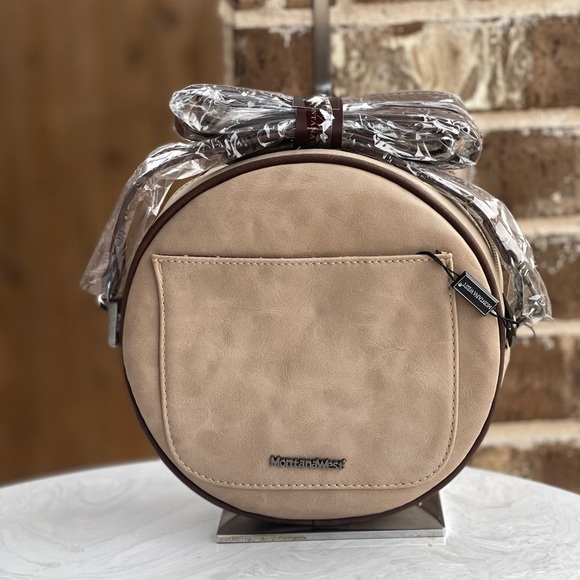 Montana West Floral Embroidered Collection Crossbody Circle Bag NWT - Picture 3 of 6